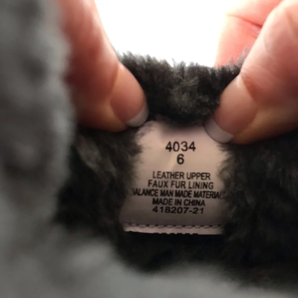 Minnetonka Moccasin Leather Faux Fur Slippers